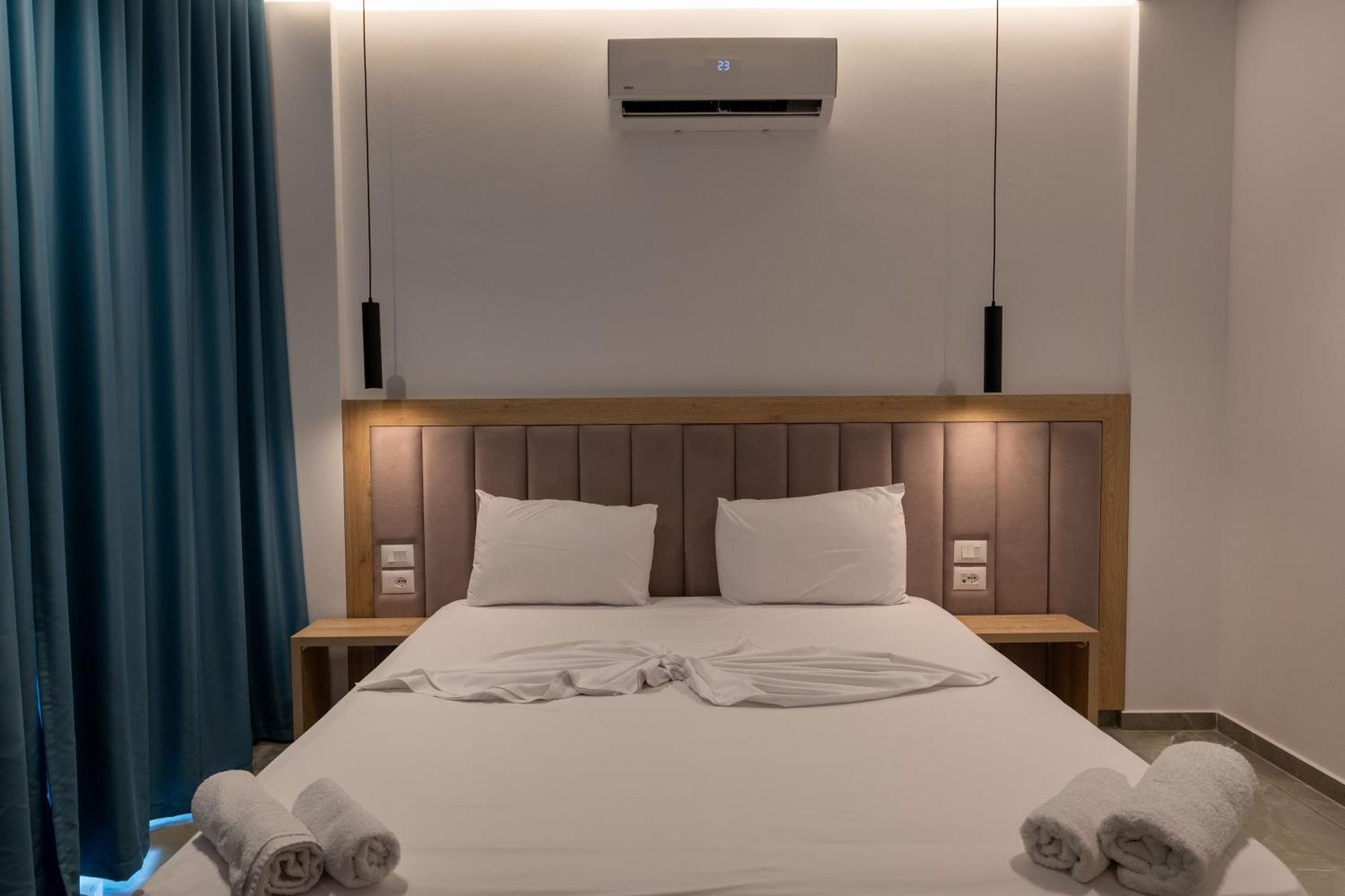 Monel Hotel Ksamil Esterno foto