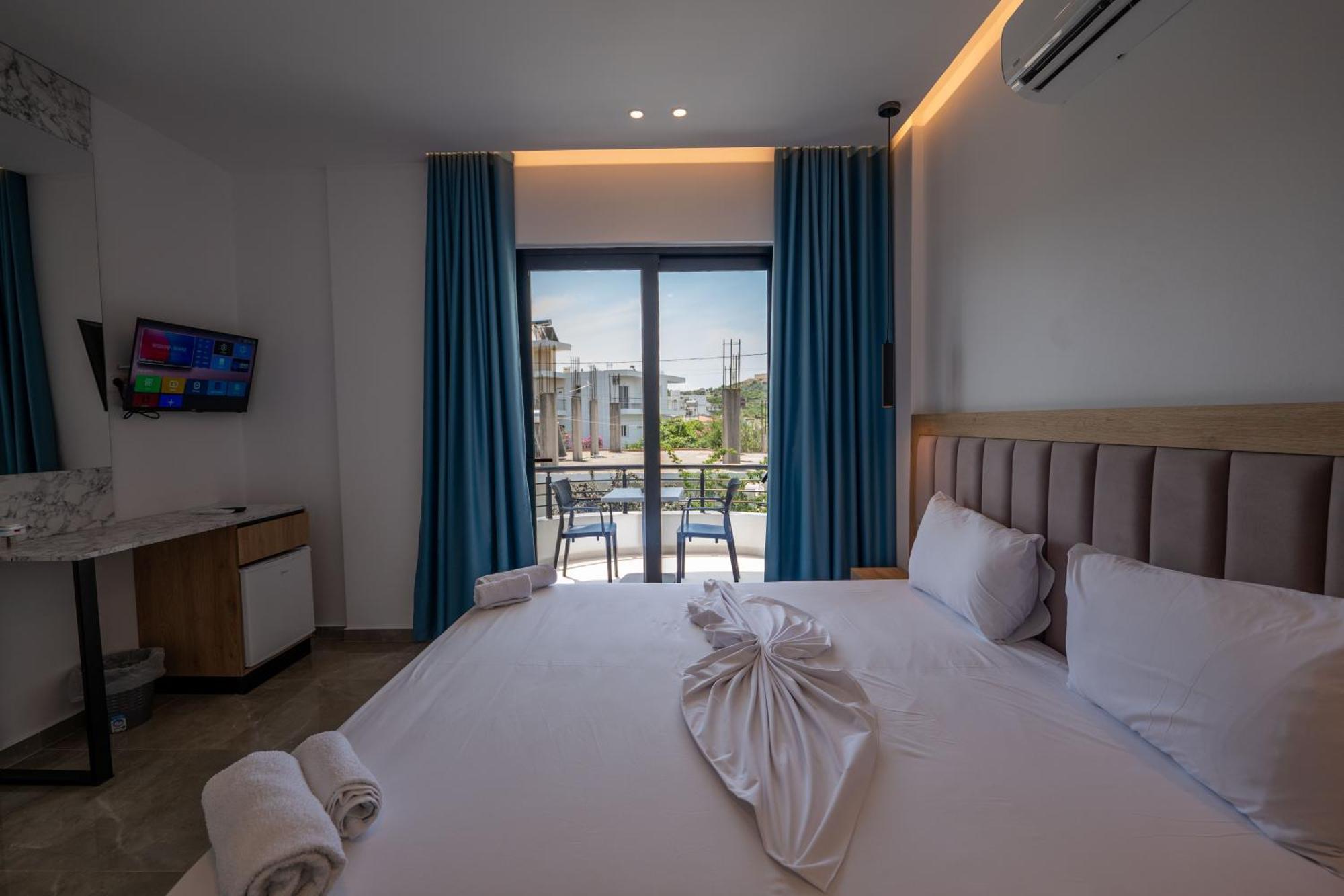 Monel Hotel Ksamil Esterno foto