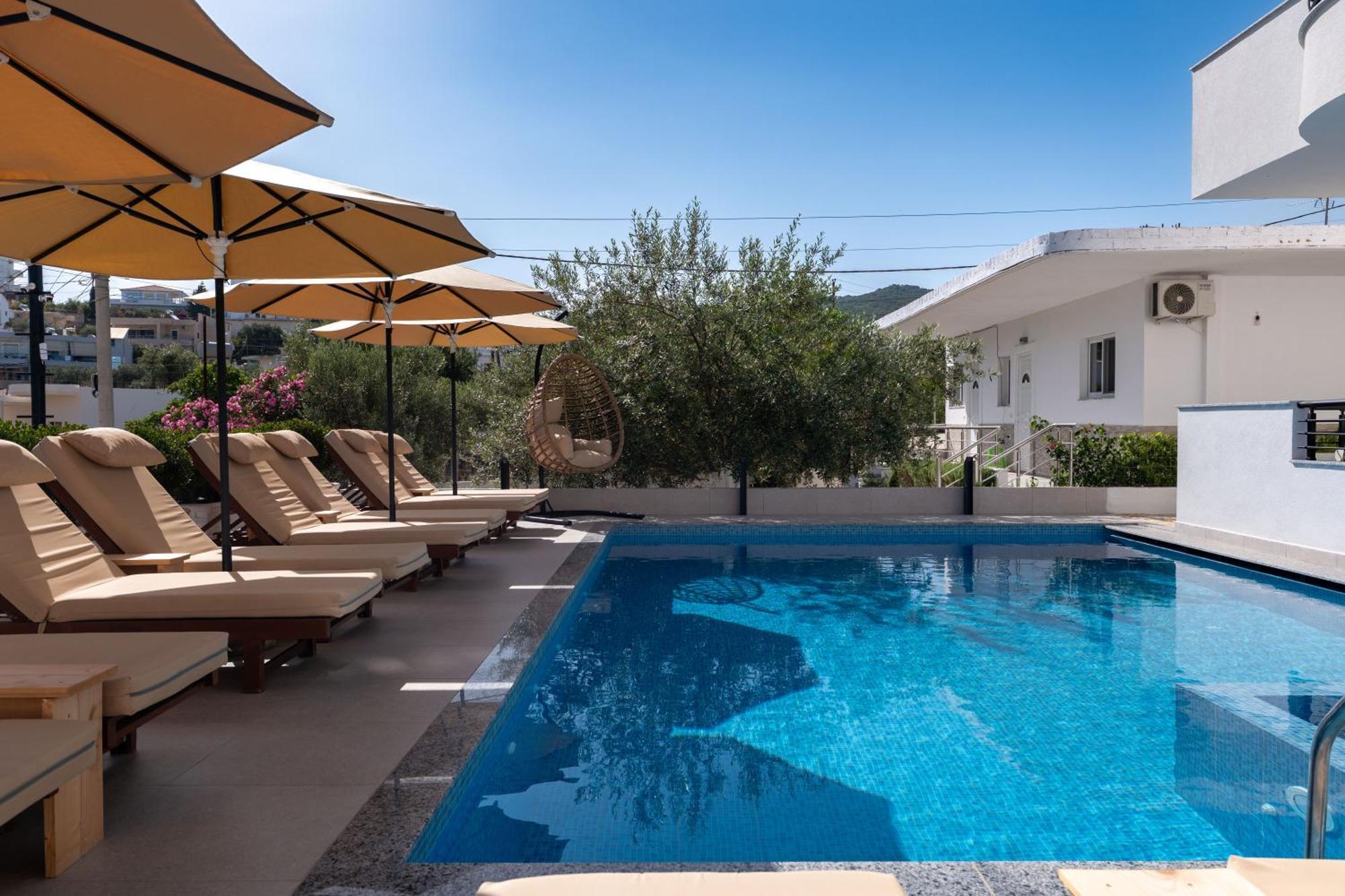 Monel Hotel Ksamil Esterno foto