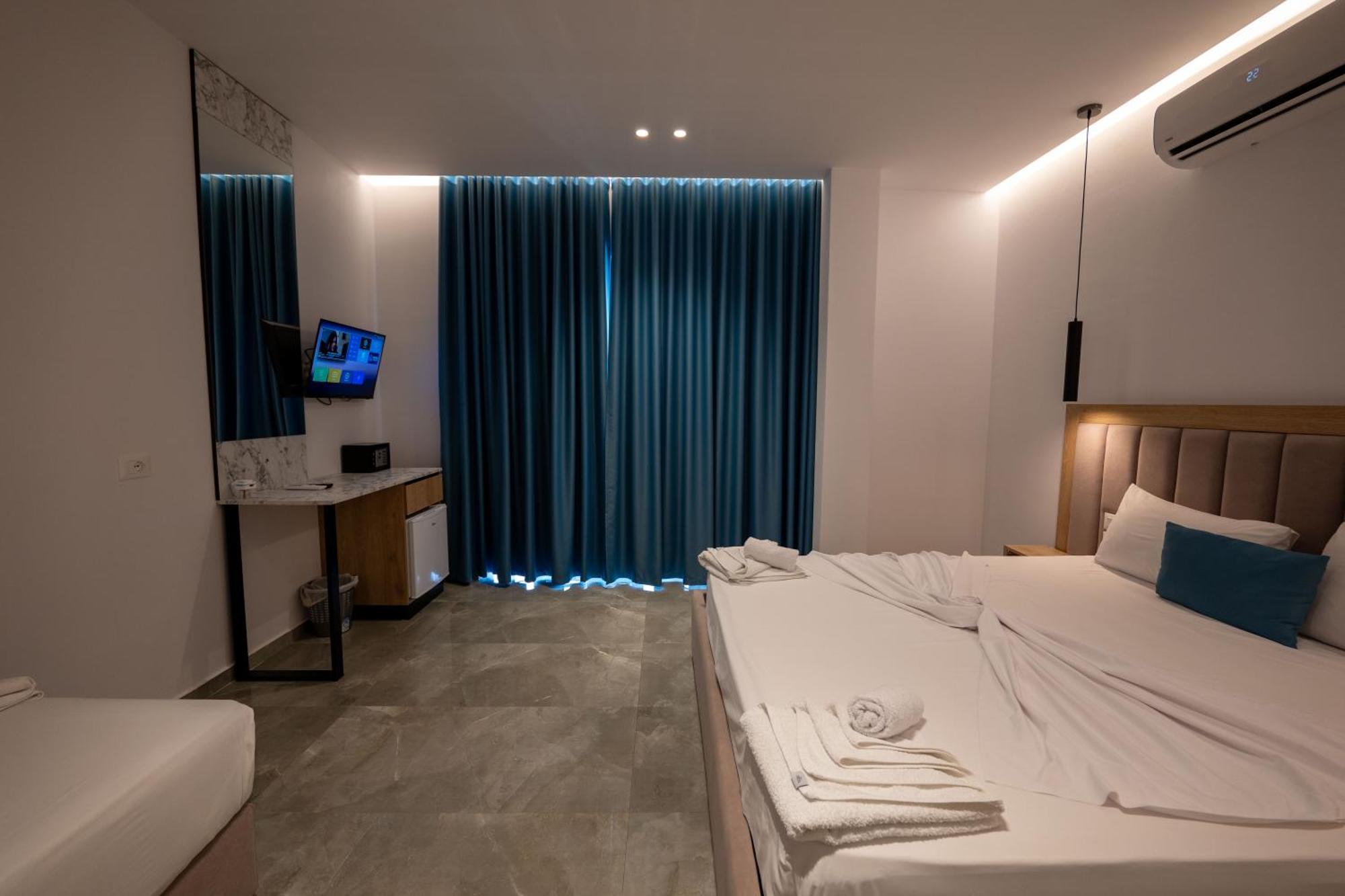Monel Hotel Ksamil Esterno foto