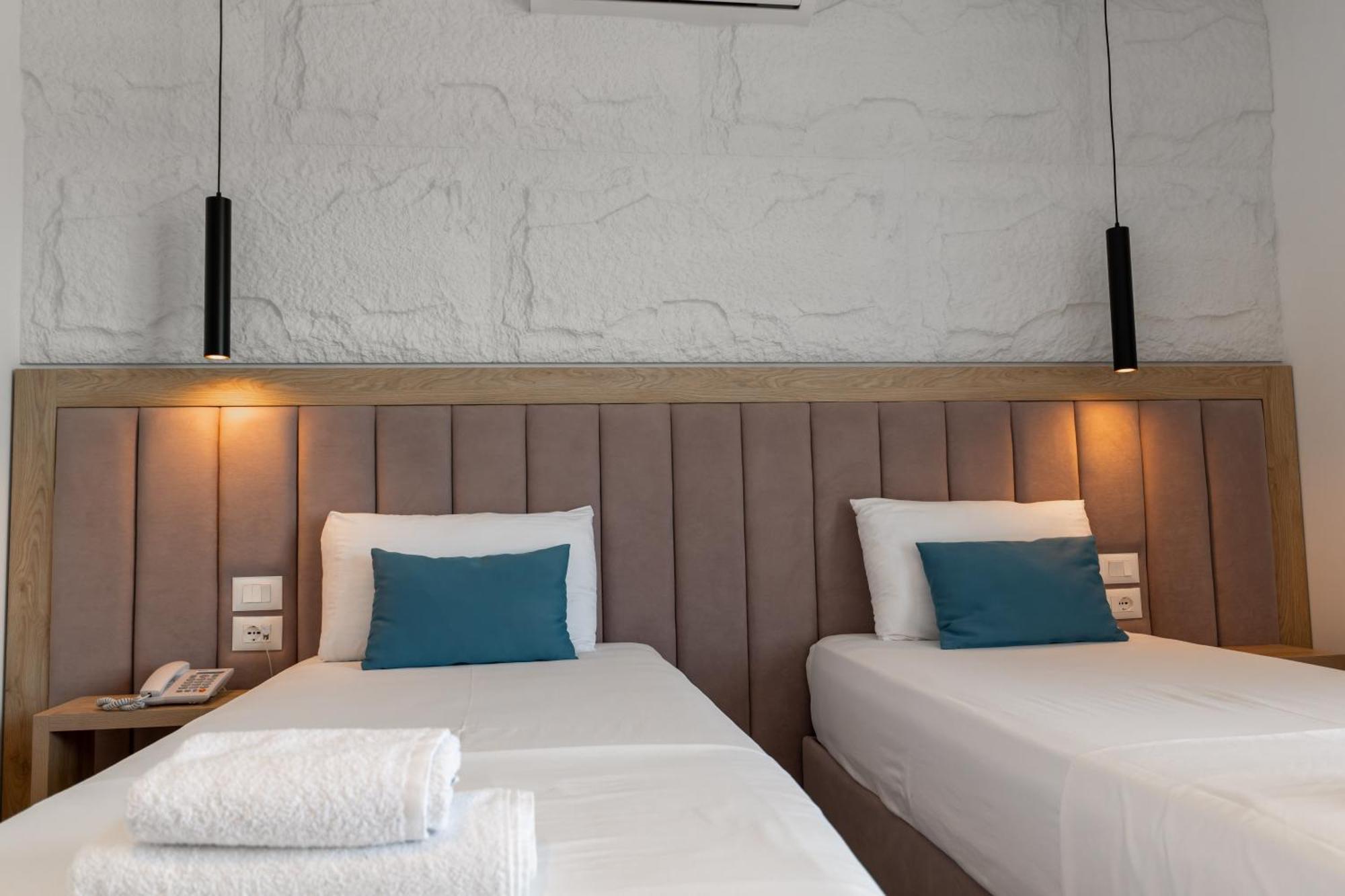 Monel Hotel Ksamil Esterno foto