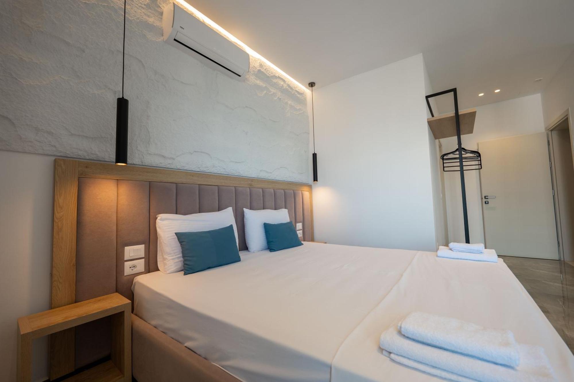 Monel Hotel Ksamil Esterno foto
