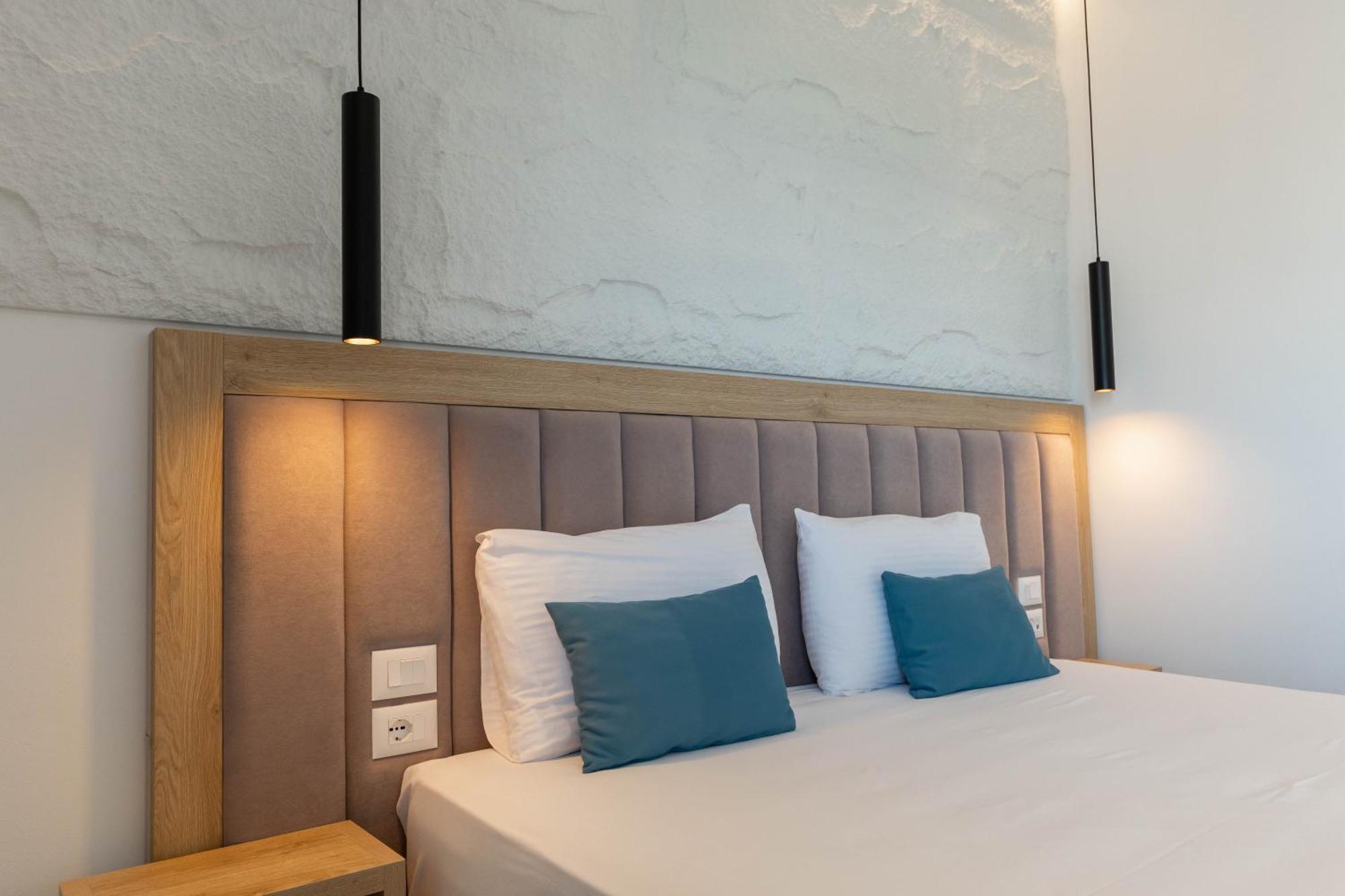 Monel Hotel Ksamil Esterno foto